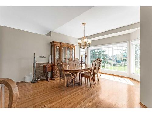 197 Lakeside Greens Drive, Chestermere, AB - Indoor Photo Showing Dining Room