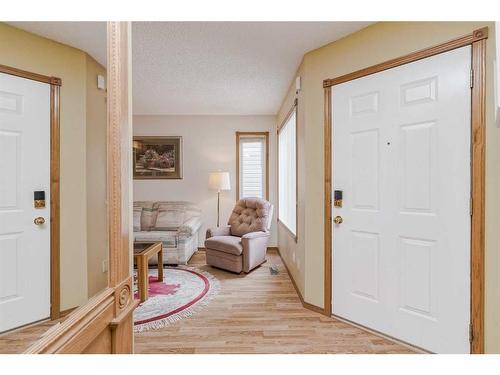 105 Arbour Ridge Circle Nw, Calgary, AB - Indoor Photo Showing Other Room