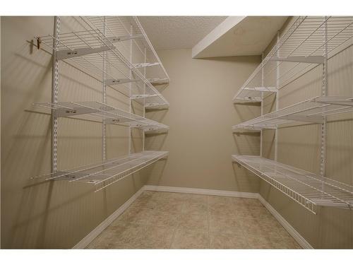 202-611 67 Avenue Sw, Calgary, AB - Indoor With Storage