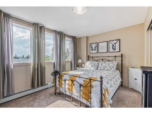407-429 14 Street Nw, Calgary, AB - Indoor Photo Showing Bedroom
