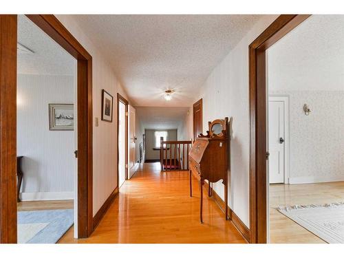 3620 7 Street Sw, Calgary, AB - Indoor Photo Showing Other Room