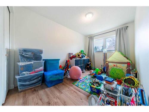 224 153 Avenue Se, Calgary, AB - Indoor Photo Showing Other Room