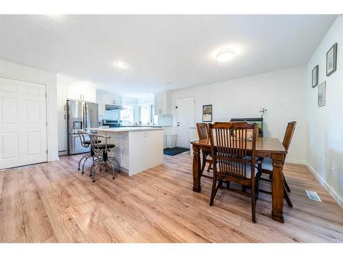 224 153 Avenue Se, Calgary, AB - Indoor Photo Showing Dining Room