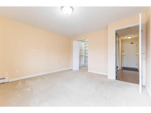 310-545 18 Avenue Sw, Calgary, AB - Indoor Photo Showing Other Room