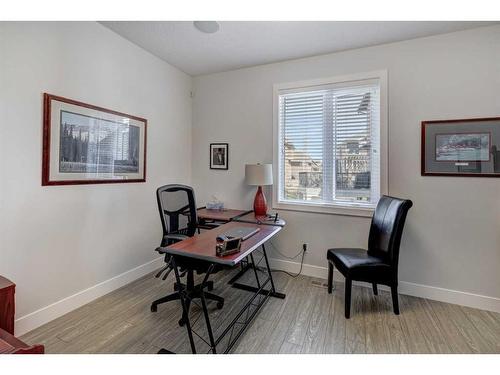 89 Rockcliff Heights Nw, Calgary, AB - Indoor Photo Showing Office
