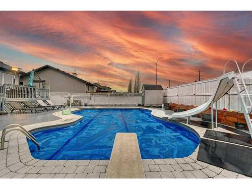 234 Aspen Creek Crescent, Strathmore, AB - Outdoor With In Ground Pool With Backyard