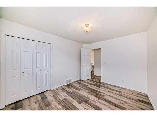 4 West Hall Place, Cochrane, AB - Indoor