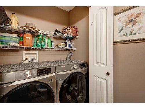 158 Tuscarora Close Nw, Calgary, AB - Indoor Photo Showing Laundry Room