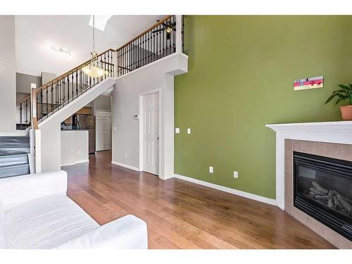 402-1833 11 Avenue Sw, Calgary, AB - Indoor With Fireplace