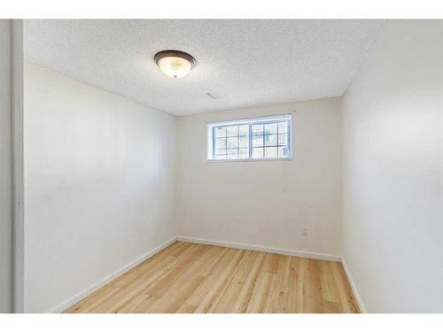 64 Whitworth Road Ne, Calgary, AB - Indoor Photo Showing Other Room