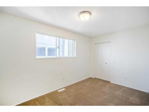 64 Whitworth Road Ne, Calgary, AB - Indoor Photo Showing Other Room