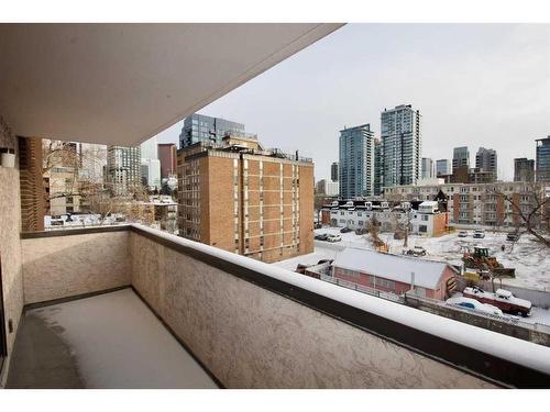 402-330 15 Avenue Sw, Calgary, AB - Outdoor With View
