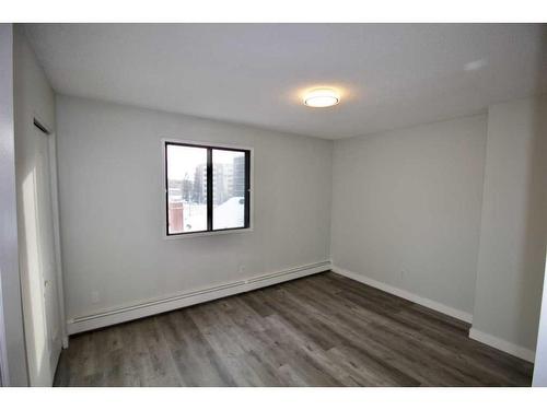 402-330 15 Avenue Sw, Calgary, AB - Indoor Photo Showing Other Room