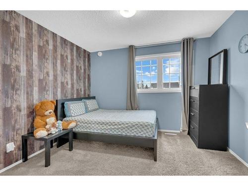 158 Shawbrooke Green Sw, Calgary, AB - Indoor Photo Showing Bedroom