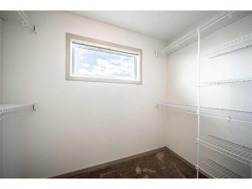 449 Marquis Heights Se, Calgary, AB - Indoor Photo Showing Other Room