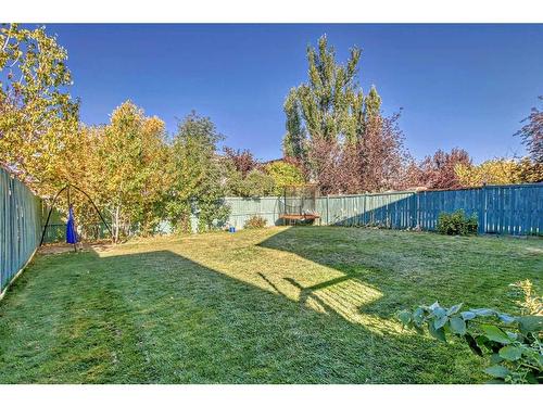 118 Somercrest Gardens Sw, Calgary, AB - Outdoor With Backyard