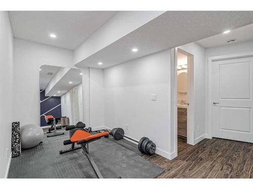 54 Evanscrest Common Nw, Calgary, AB - Indoor Photo Showing Gym Room