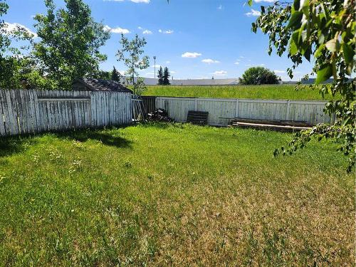 63 Erin Road Se, Calgary, AB - Outdoor With Backyard