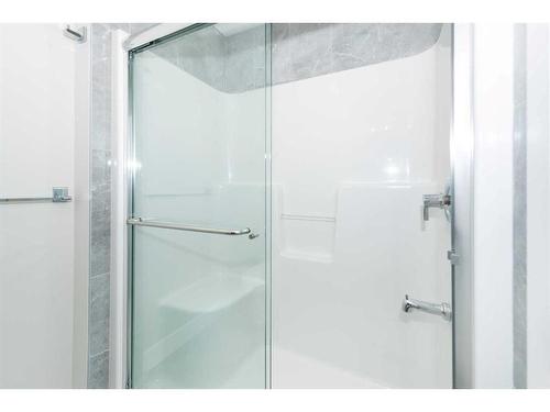 140 Saddlelake Manor Ne, Calgary, AB - Indoor Photo Showing Kitchen With Double Sink With Upgraded Kitchen