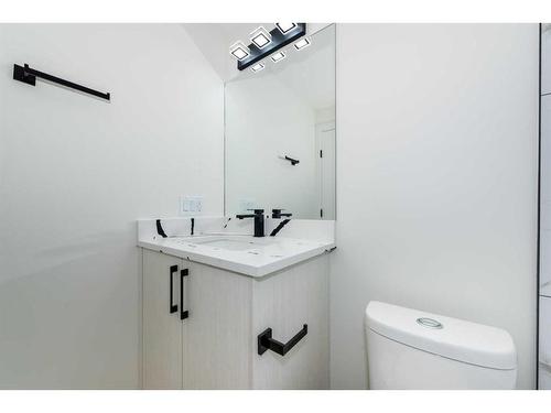 140 Saddlelake Manor Ne, Calgary, AB - Indoor Photo Showing Bathroom
