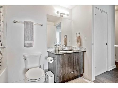 2909-930 6 Avenue Sw, Calgary, AB - Indoor Photo Showing Bathroom