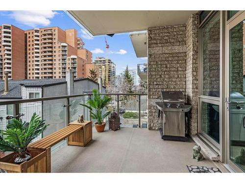 305-701 3 Avenue Sw, Calgary, AB - Outdoor With Balcony With Exterior