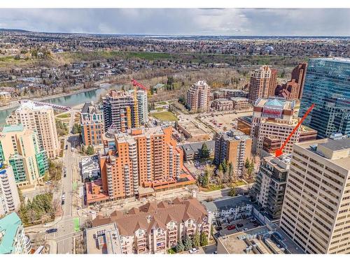 305-701 3 Avenue Sw, Calgary, AB - Outdoor With View