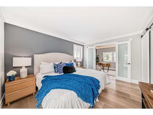 53 Haverhill Road Sw, Calgary, AB - Indoor Photo Showing Bedroom