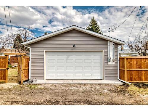 53 Haverhill Road Sw, Calgary, AB - Outdoor With Exterior