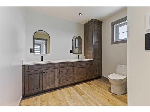 250051 Range Road 250, Rural Wheatland County, AB - Indoor Photo Showing Bathroom