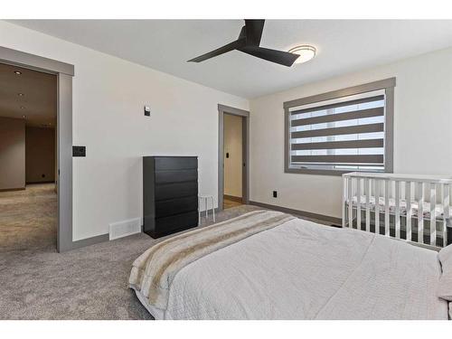 250051 Range Road 250, Rural Wheatland County, AB - Indoor Photo Showing Bedroom