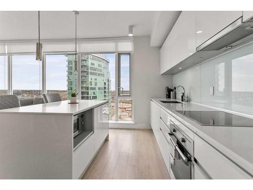 2804-1188 3 Street Se, Calgary, AB - Indoor Photo Showing Kitchen With Upgraded Kitchen