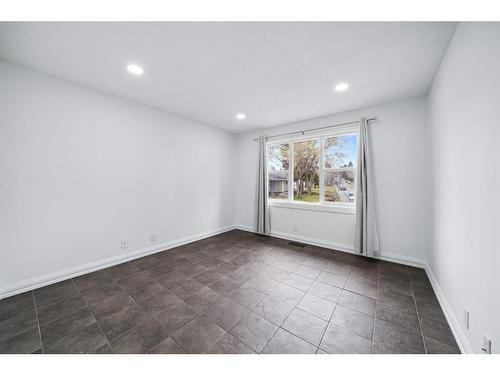 12152 Canfield Road Sw, Calgary, AB - Indoor Photo Showing Other Room