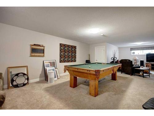 222 Quarry Park Boulevard Se, Calgary, AB - Indoor Photo Showing Other Room