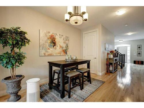 222 Quarry Park Boulevard Se, Calgary, AB - Indoor Photo Showing Dining Room