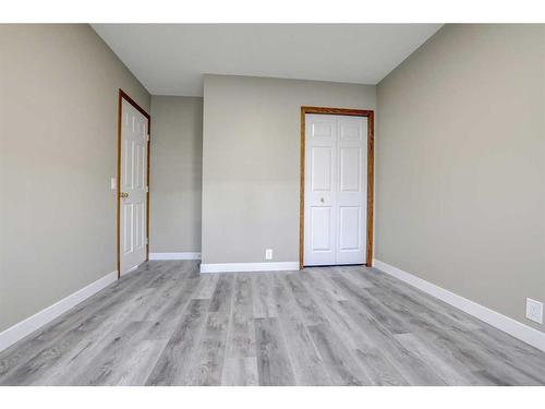 12530 Douglas Woods Road Se, Calgary, AB - Indoor Photo Showing Other Room