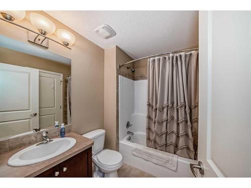 602-1001 8 Street Nw, Airdrie, AB - Indoor Photo Showing Bathroom