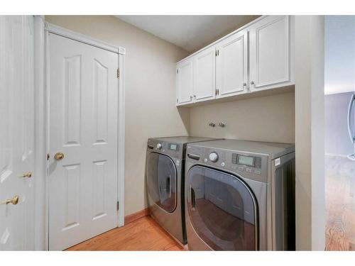 6028 Dalford Road Nw, Calgary, AB - Indoor Photo Showing Laundry Room
