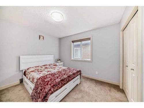 201 Auburn Glen Circle Se, Calgary, AB - Indoor Photo Showing Bedroom