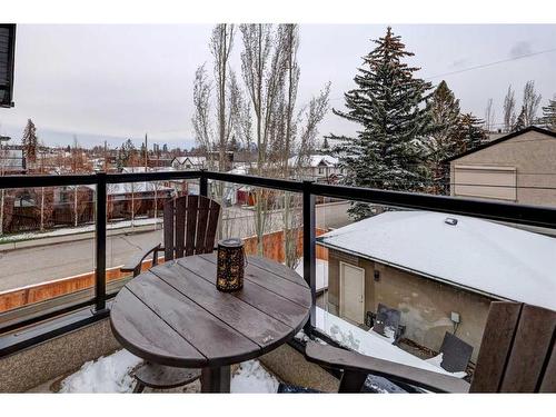 1853 39 Avenue Sw, Calgary, AB - Outdoor With Exterior