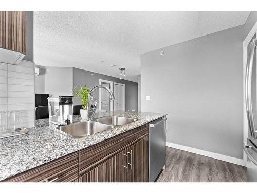 701-10 Kincora Glen Park Nw, Calgary, AB - Indoor Photo Showing Kitchen With Double Sink With Upgraded Kitchen
