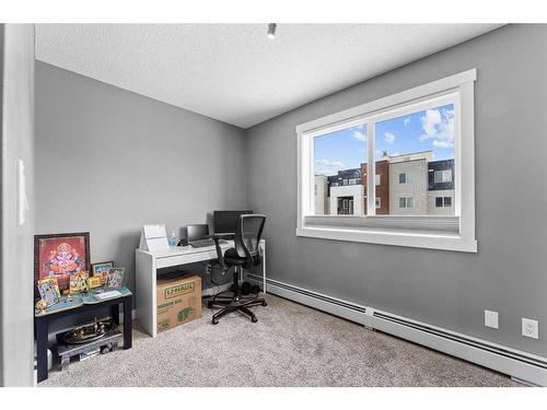 701-10 Kincora Glen Park Nw, Calgary, AB - Indoor Photo Showing Other Room