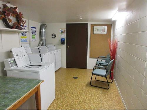 0-16 Flett Crescent, Airdrie, AB - Indoor Photo Showing Laundry Room