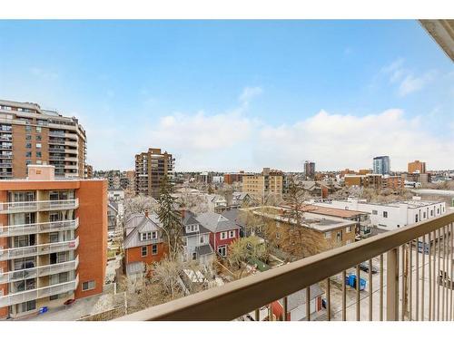 704-1011 12 Avenue Sw, Calgary, AB - Outdoor With View
