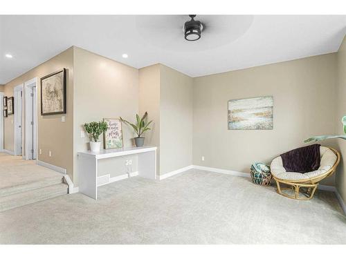 112 Ridge View Close, Cochrane, AB - Indoor Photo Showing Other Room