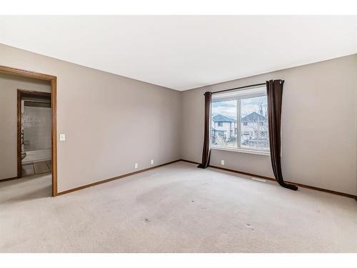 70 Cranfield Crescent Se, Calgary, AB - Indoor Photo Showing Other Room