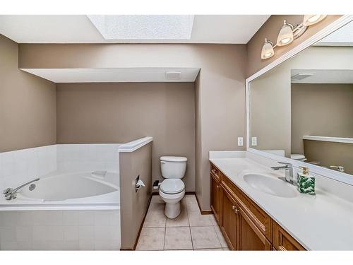 70 Cranfield Crescent Se, Calgary, AB - Indoor Photo Showing Bathroom