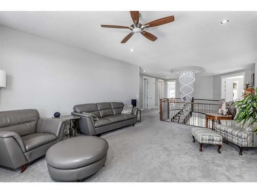 168 Kinniburgh Loop, Chestermere, AB - Indoor Photo Showing Living Room