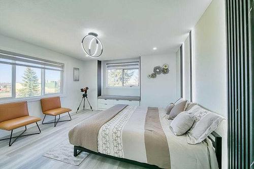 155 Scurfield Place Nw, Calgary, AB - Indoor Photo Showing Bedroom