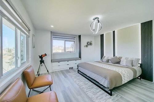 155 Scurfield Place Nw, Calgary, AB - Indoor Photo Showing Bedroom